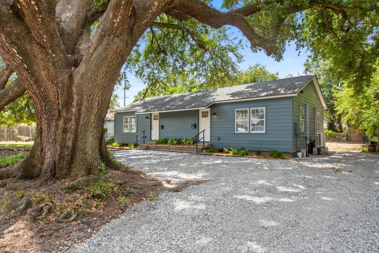 Charming Saints Street Cottage Lafayette Exterior foto